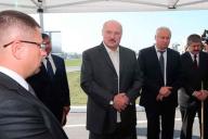 «Я вас должен благодарить, что 20 лет назад вы поверили, что здесь можно жить». Как жители Ветки встречали Лукашенко