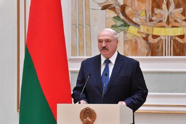 Учащегося из Новогрудка Лукашенко наградил медалью