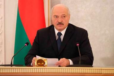Лукашенко ответил на критику «умных» из интернета