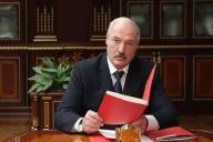 «Все будет по закону и Конституции»: Лукашенко обсудил с Ермошиной организацию парламентских выборов