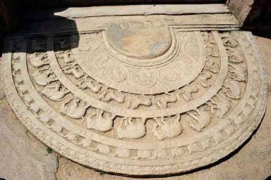 В Италии нашли древнейший в мире лунный календарь