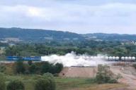 Мужчина случайно снял крушение поезда: запись попала в Сеть  