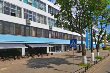 Ради дорогого жилья в центре Минска продали известный завод