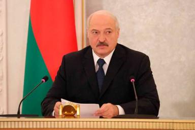 Лукашенко поручил активизировать работу по решению визовых вопросов с Евросоюзом и Россией