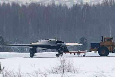 «Охотник» полетел. В России испытали новейший военный БПЛА
