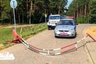 На озере в Гродно пьяный на квадроцикле, скрываясь от ОМОНа, снес шлагбаум. На пляже были женщины и дети