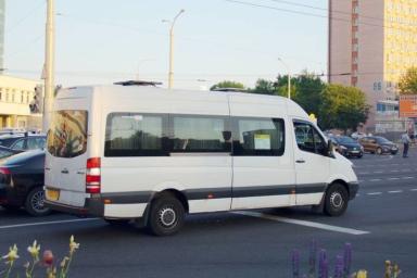 Микроавтобус с пассажирами попал в ДТП в Барановичах