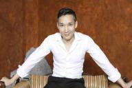 Пьяный актер сериала «Кухня» напал с ножом на прохожего в московском метро