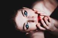 4 мысли, которые негативно отражаются на нашей внешности