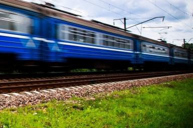 Поезд сбил насмерть 20-летнего парня под Минском