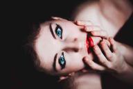 Косметологи озвучили 6 привычек, которые помогут омолодиться