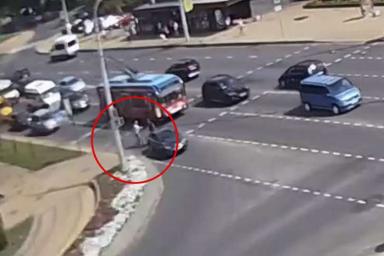 В центре Бреста водители устроили драку на дороге и попали на видео