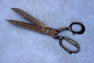 Могилевчанка ударила 80-летнюю мать ножницами за то, что та плохо воспитывала собаку