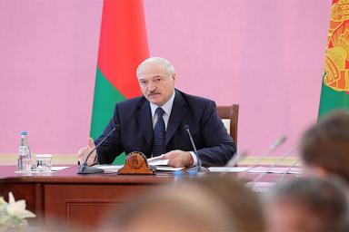«Мы разучились пахать». Лукашенко о культуре земледелия и стратегии в организации уборочной