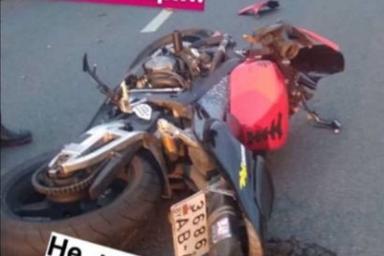 В Москве в аварию попал мотоцикл на гродненских номерах: водитель в реанимации