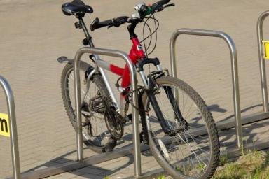 ГАИ просят приравнять велосипеды к скутерам