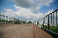 Хотел сделать селфи. В Барановичах подростка на мосту ударило током