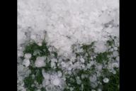 В Гродненской области выпал огромный град