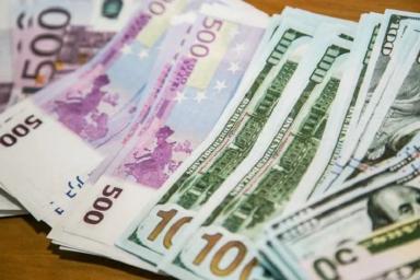 В Беларуси 20 августа прошли торги валютой. Рубль ослабел