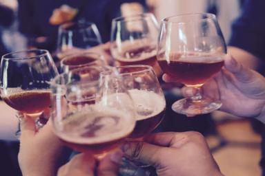  «Всё выпили»: Минский бар «Пьяная вишня» закрылся всего через 3 недели работы