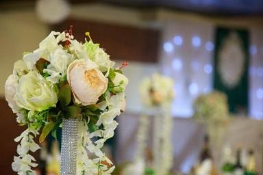 Жених устроил свадьбу на похоронах невесты