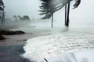 Объявлена эвакуация из-за приближения урагана «Дориан»