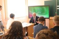 Лукашенко назвал «хламом» высшую математику в вузе