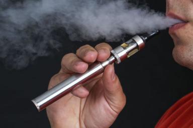 В США вводится запрет на продажу электронных сигарет из-за их вредности 
