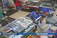 В Гродно студентка из Шри-Ланки пошла в магазин с $2700. Их украли очень быстро