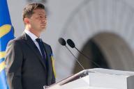 Зеленский уволил троих советников