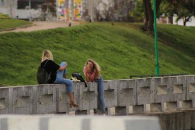 Как минчане наслаждаются последними теплыми днями. Осенний фоторепортаж из Минска