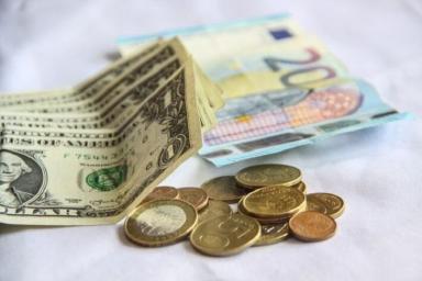 Белорусский рубль 10 сентября укрепился к основным валютам