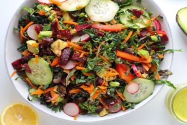 Легкий овощной детокс салат