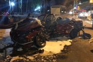 Не уступил дорогу и вылетел на остановку. В ГАИ рассказали подробности ДТП с Peugeot и Mercedes в Минске