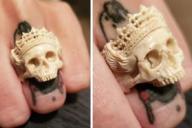 Муж подарил жене кольцо из человеческой кости