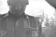 В Молодечно неизвестный снял деньги с чужой карты. Милиция просит помочь узнать мужчину на фото