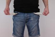 Бедность является причиной преждевременного старения: результаты исследования