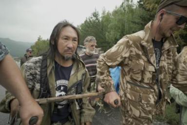Спецслужбы с оружием задержали шамана, который шел в Москву «изгонять Путина»