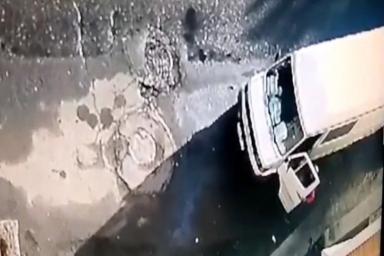 В Могилеве мужчина забыл закрыть машину и лишился магнитолы. Вора нашли по камерам наблюдения