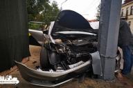 В Гродно водитель такси уснул за рулём и влетел в столб. Пострадала пассажирка