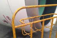 В «Шереметьево» тягач врезался в двигатель самолета