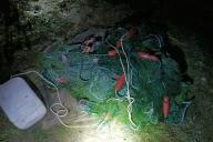 Сотрудники Госинспекции изъяли почти 30 сетей, козел на подворье помог найти еще и обрез: на Днепре задержали браконьеров