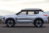 На тестах заметили новый Mitsubishi Outlander
