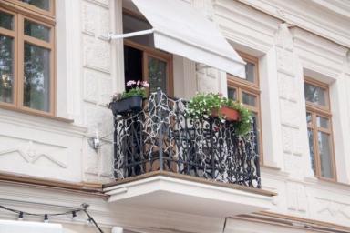 Россиянам запретили курить на балконах квартир