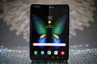 Гибкий дисплей Galaxy Fold вновь ломается. Обнаружен первый случай