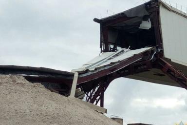 На комбинате в Добрушском районе обрушилась конструкция