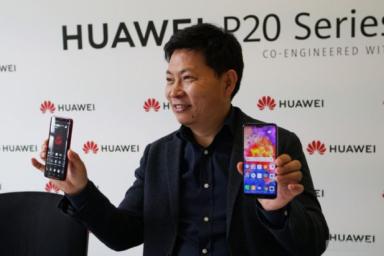 Глава Huawei обвинил Xiaomi в выпуске непрактичных смартфонов