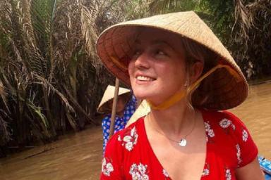Туристка простудилась во Вьетнаме и впала в кому