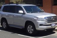 Бюджетный аналог Toyota Land Cruiser 200 добрался до дилеров