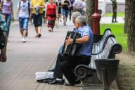 Стало известно, сколько людей старше 65 лет живет в Беларуси